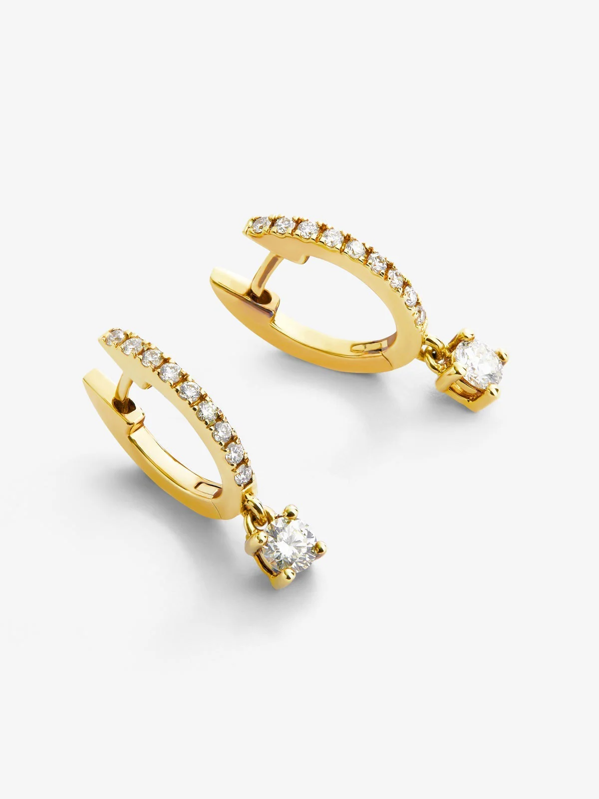 Pendientes de oro amarillo de 18K con 22 diamantes en talla brillante con un total de 0,41 cts - Image 3