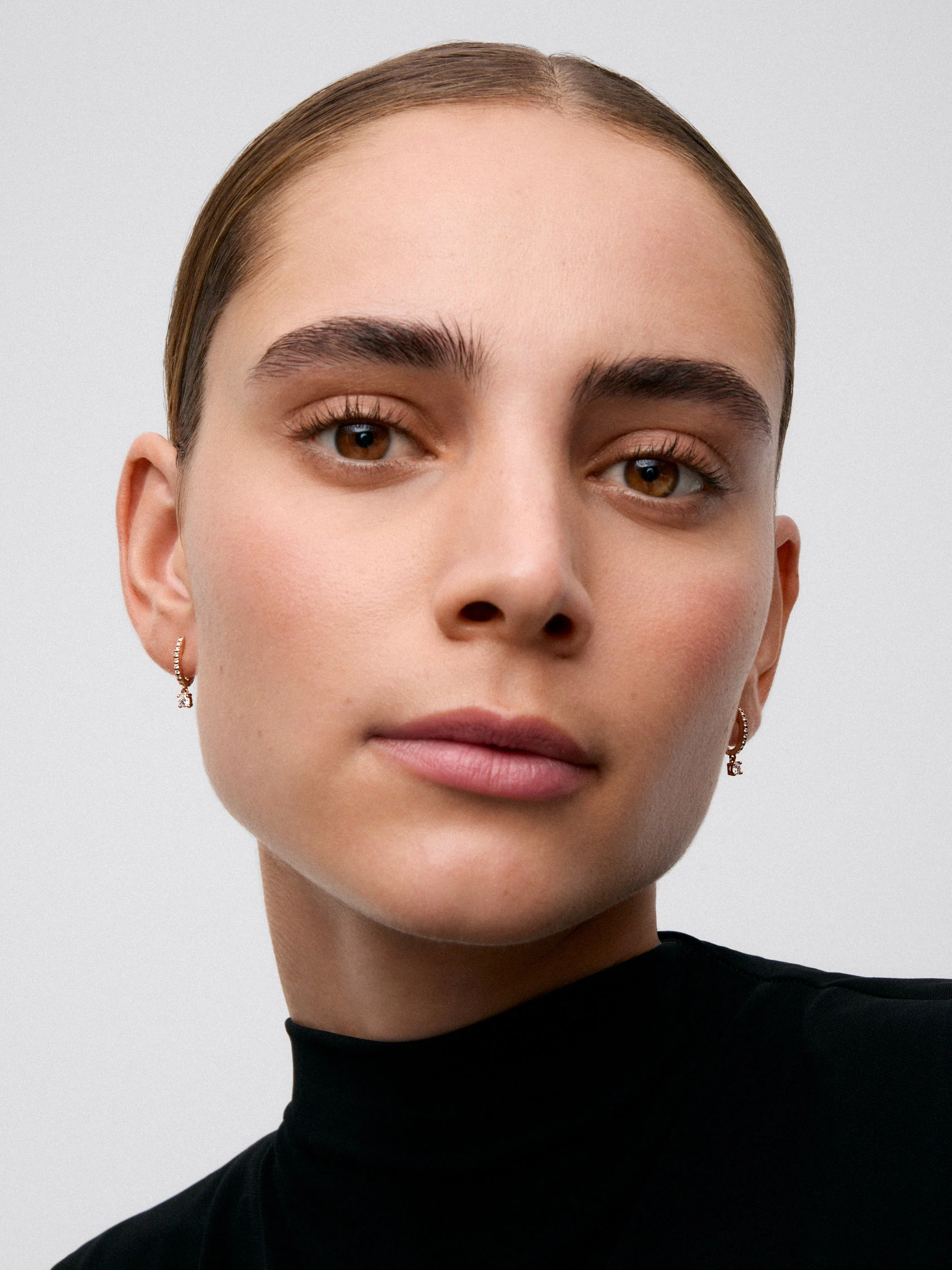 Pendientes de oro amarillo de 18K con 22 diamantes en talla brillante con un total de 0,41 cts - Image 4