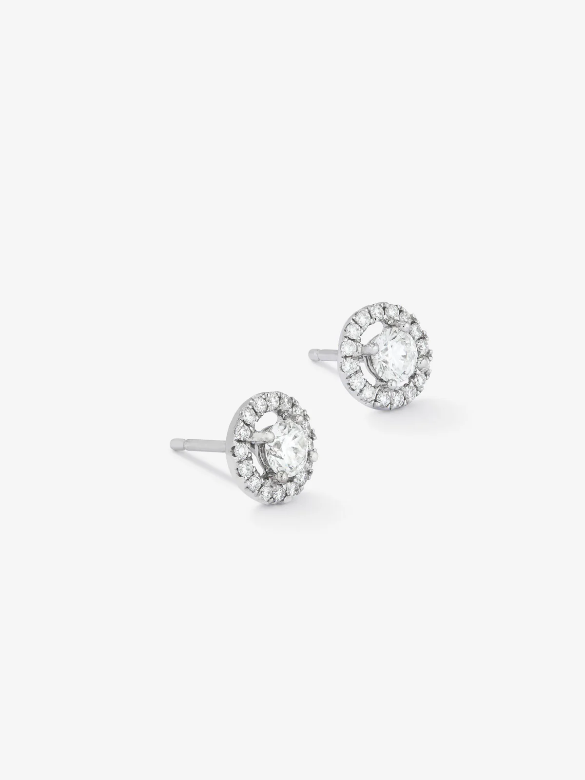 Pendientes de oro blanco de 18K con diamante solitario y orla de diamantes - Image 3